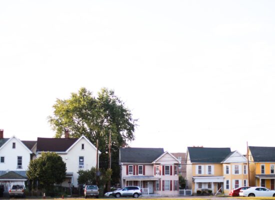 6 Reasons Why Moving to a Small Town Is a Great Idea
