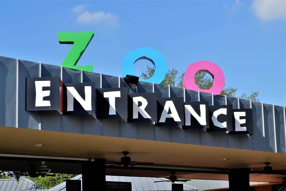 zoo sign