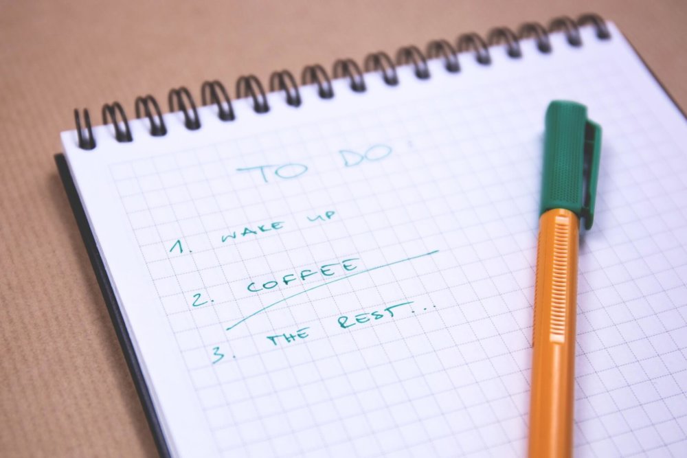 A to-do list and a pen