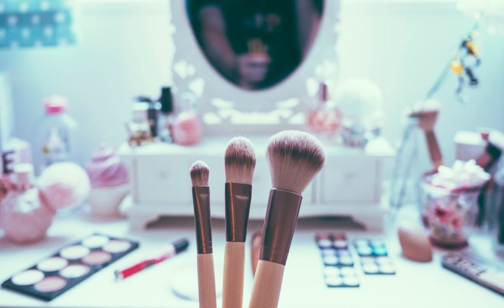 Organized vanity table before long-distance moving