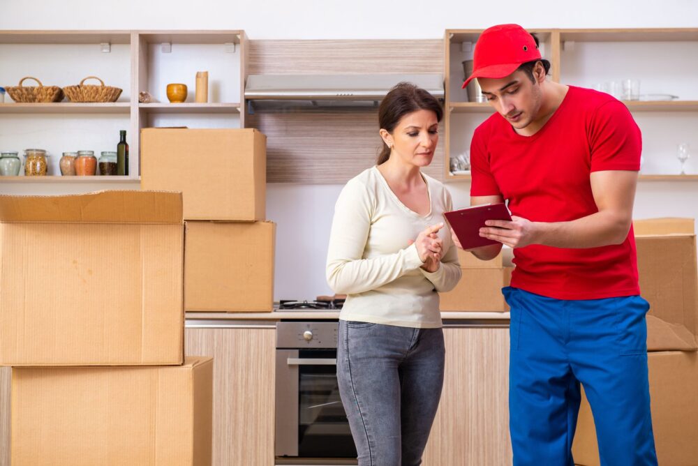 professional movers packing