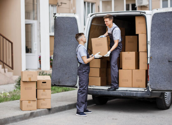 How Long Does It Take To Unload a Moving Truck After the Cross-Country Move?