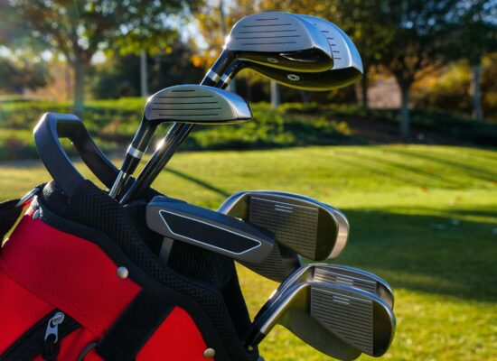 The Ultimate Guide on How to Pack Golf Clubs for the Move