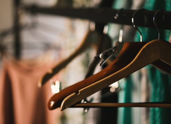 How to Pack Hangers When Moving Across the US